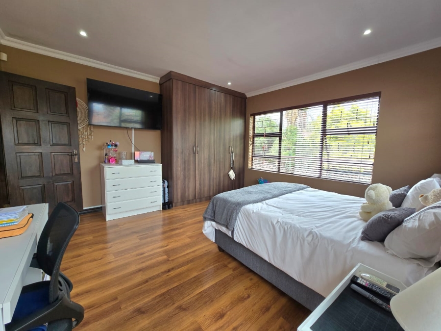 4 Bedroom Property for Sale in Melodie North West